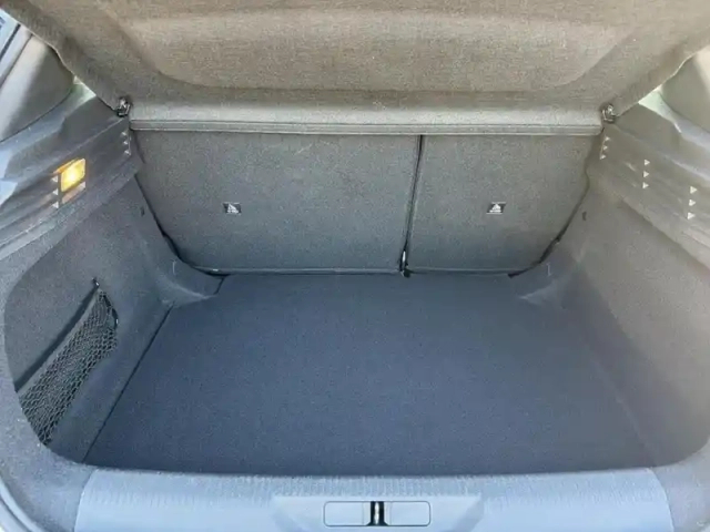 Peugeot 308 puretech 130ch s&amp;s eat8 active pack — photo 8