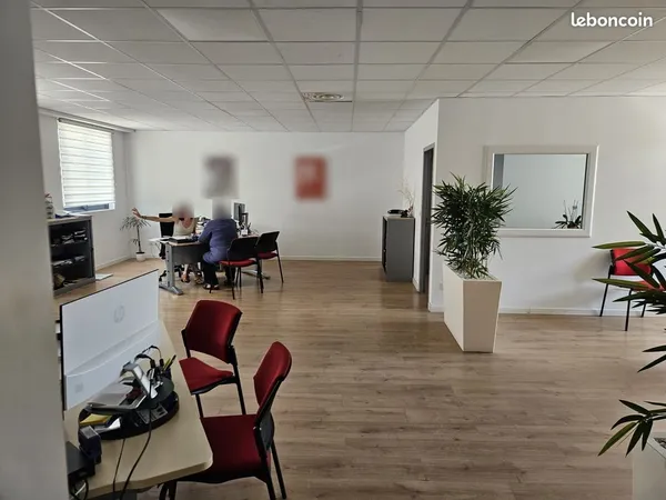Investisseur - Vends Bureaux 210m2 (Ville Active)