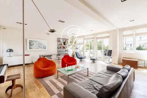 Appartement 6 pièces 176 m²