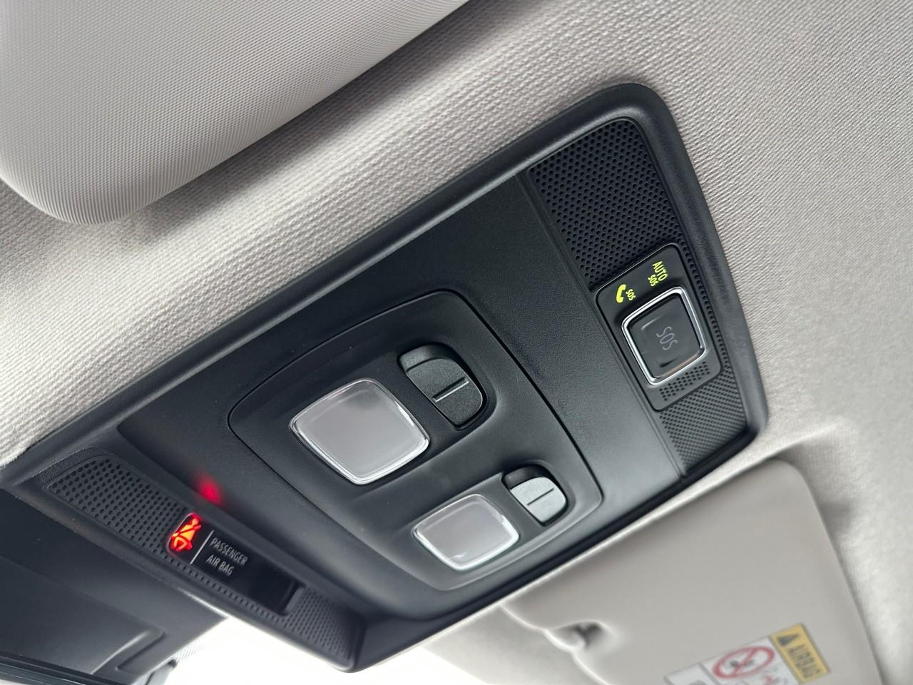 Renault Captur blue dci 115 edc business — photo 31