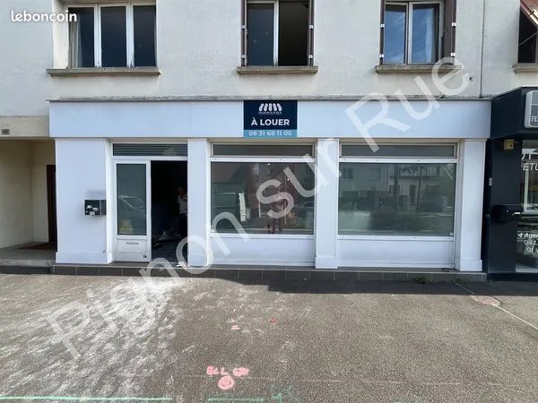 Local commercial 85 m² L HAY LES ROSES