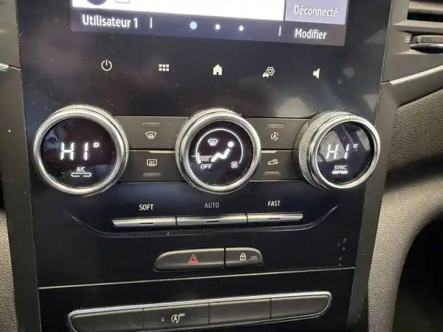 Renault Megane iv berline blue dci 115 edc — photo 61