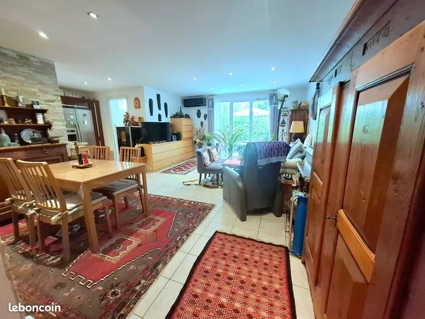Bel appartement 71 m2 2 chambres en Rez-de-jardin calme et arboré