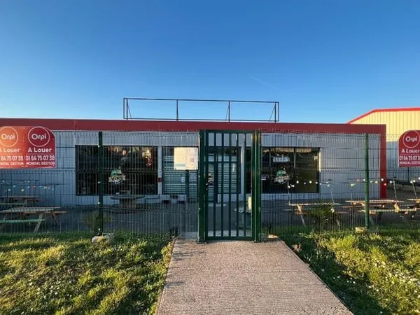 Local commercial 480 m²