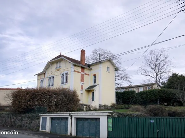 Appartement 3 pièces avec jardin, garage et cave - Chamalières