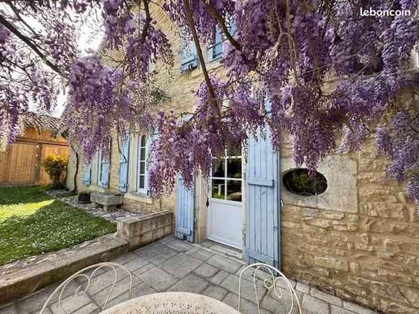 Maison 7 pièces 272 m²
