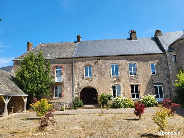 Propriété 12 pièces 332 m²