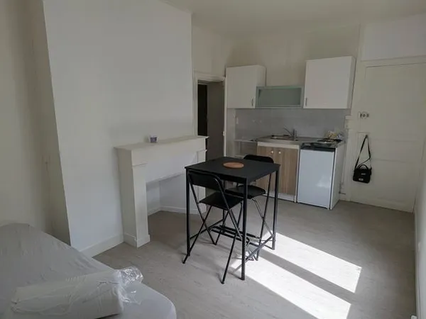 Studio meublé - Centre ville de Vendôme - disponible immédiatement