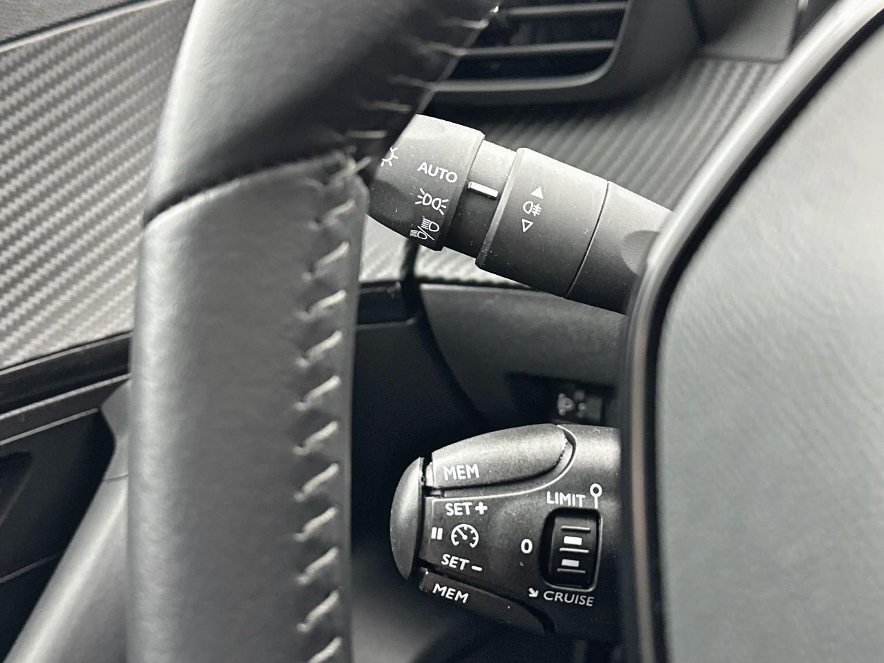 Peugeot 2008 puretech 100 s&s bvm6 style — photo 19