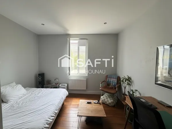 Studio lumineux dans une copropriété rénovée