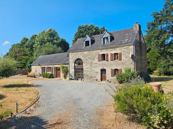Ensemble immobilier avec garage + terrain