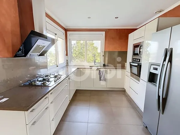Maison 5 pièces 142 m²
