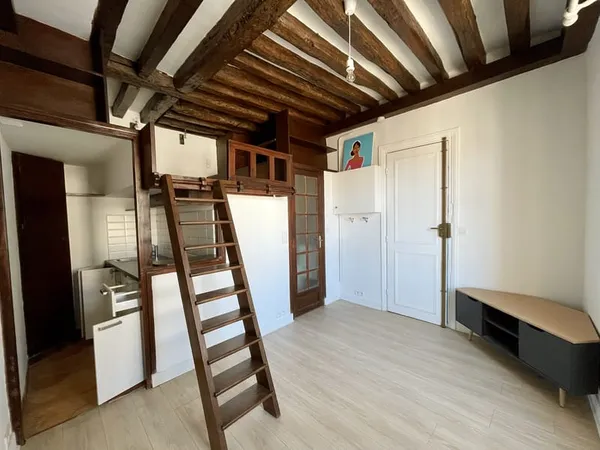 Studio 1 pièce 13 m²