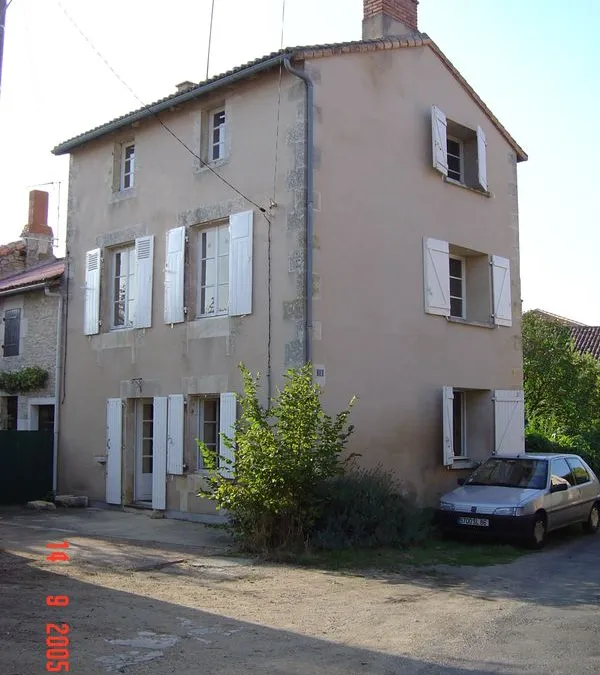 Photo 1