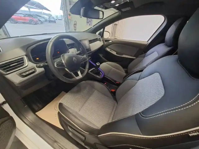 Renault Clio tce 90 ch gsr2 — photo 10