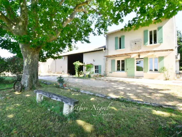 Propriété 8 pièces 216 m²