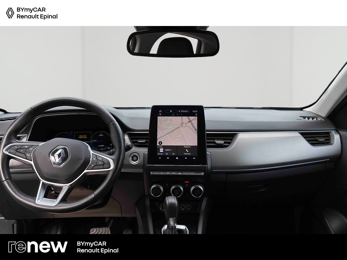 Renault Arkana E-Tech 145 - 21B — photo 9