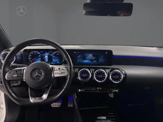 Mercedes Classe A 250 e amg line — photo 11