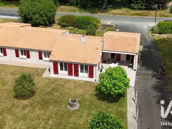 Maison 8 pièces 151 m²