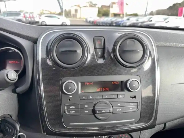 Dacia Sandero eco-g 100 — photo 103