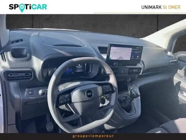 Opel Combo cargo xl diesel 100ch pack premium connect — photo 11