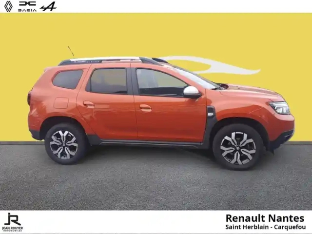 Dacia Duster 1.5 blue dci 115ch prestige + 4x2 — photo 4
