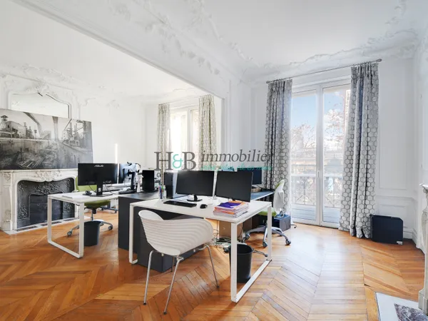 Alésia / 170m2 / Parquet Moulures Cheminées