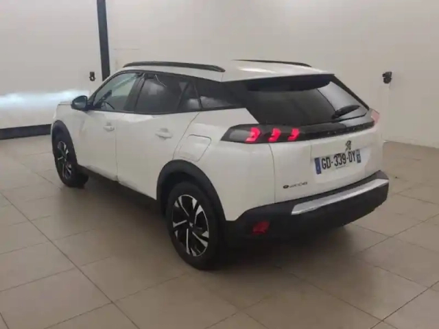 Peugeot 2008 electrique 136 ch — photo 35