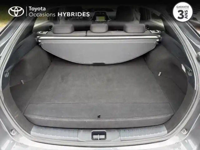 Toyota Prius rechargeable 122h dynamic pack premium mc19 — photo 10