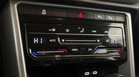 Volkswagen T-Roc 1.5 TSI EVO 150ch Life Plus DSG7 — photo 27