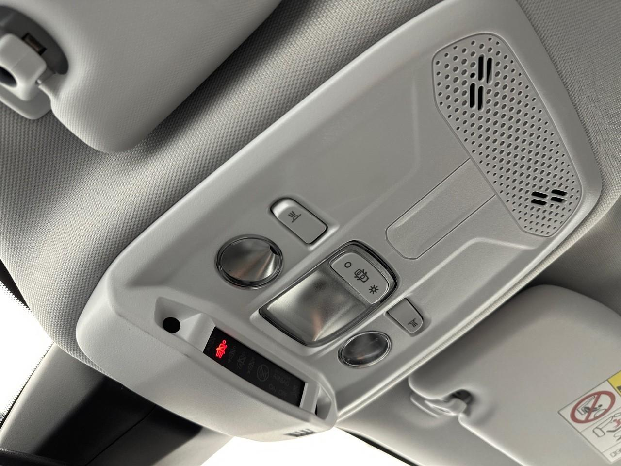Peugeot 2008 puretech 130 s&s eat8 allure — photo 31