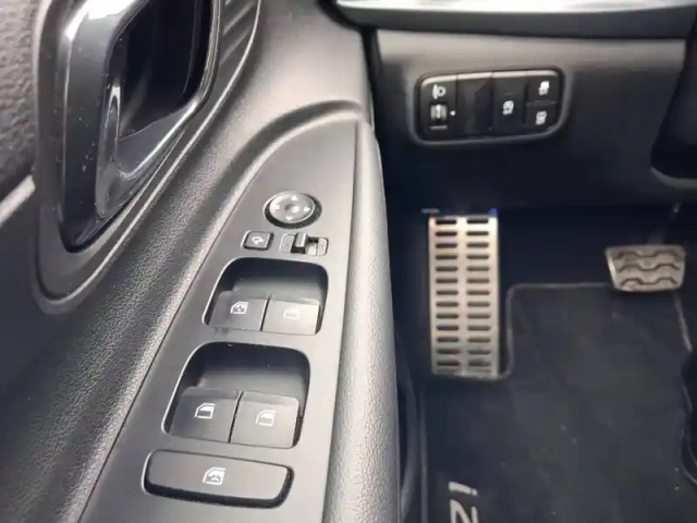 Hyundai I20 1.0 t-gdi 100 dct-7 hybrid 48v — photo 18