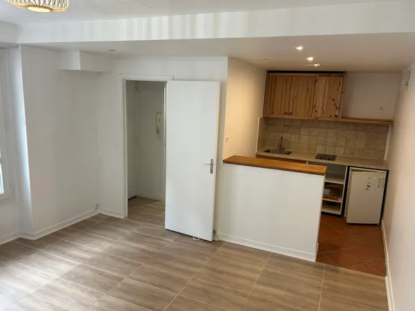 Vends studio charmant