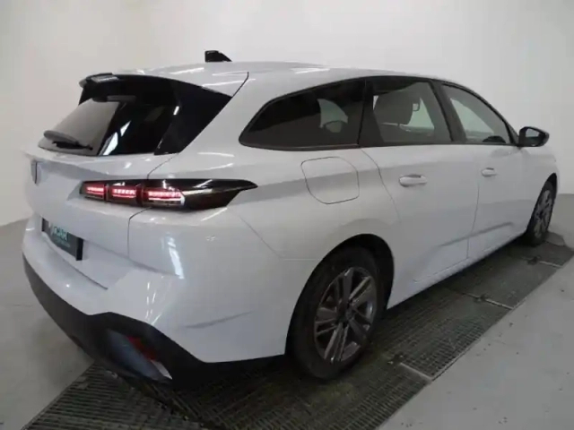 Peugeot 308 sw 1.5 bluehdi 130ch s&amp;s active pack eat8 — photo 6