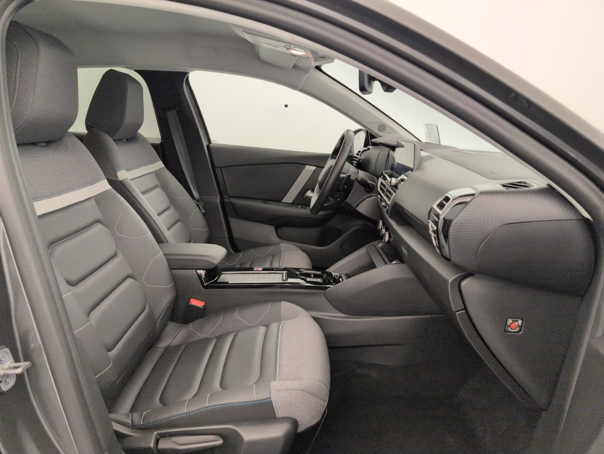 Citroën C4 — photo 9