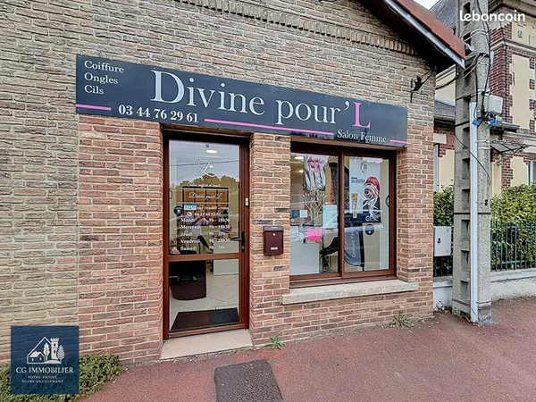 Local commercial 45 m² CUISE LA MOTTE