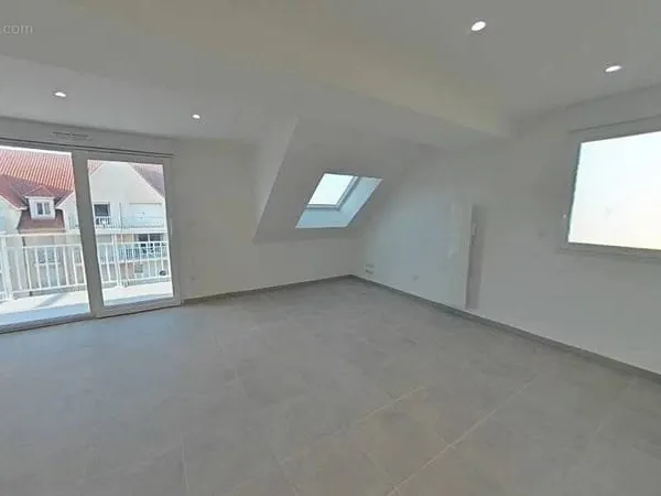 Dernier etage - duplex t2 cabine avec terrasse de 14m²