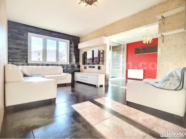À vendre - Appartement 4 pièces de 84 m² à Annemasse, au pied du tram