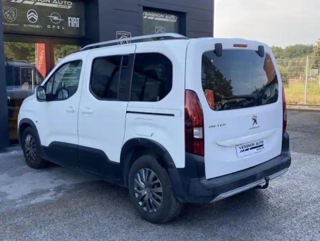Peugeot Rifter puretech 110 s&amp;s allure — photo 22