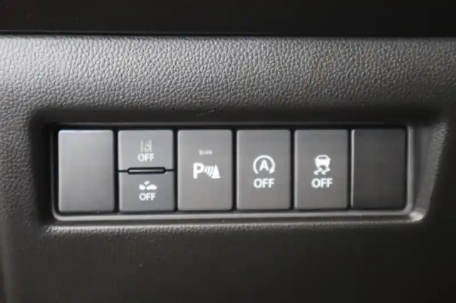 Suzuki Swift sport 1.4 boosterjet hybrid — photo 29