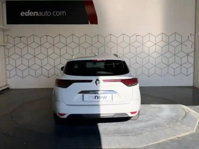 Renault Megane iv estate tce 140 — photo 4