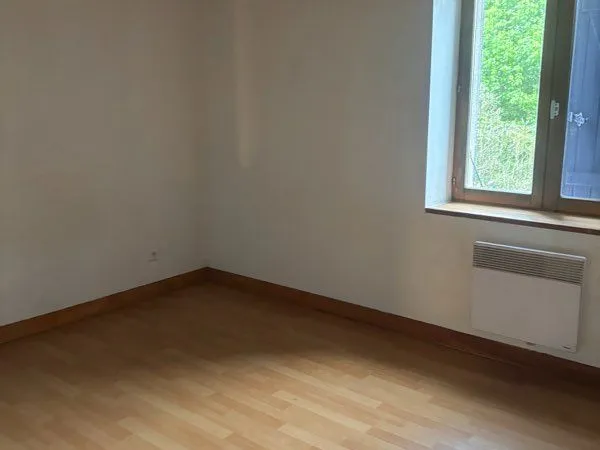 À LOUER - Appartement T3 avec jardin à Lasbordes - 500 /mois