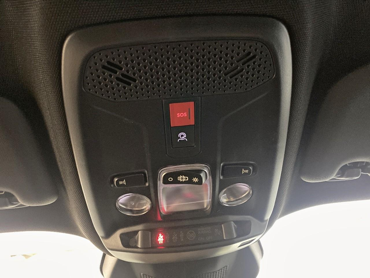 Peugeot 2008 hybrid 145 ch e-dcs6 allure — photo 19