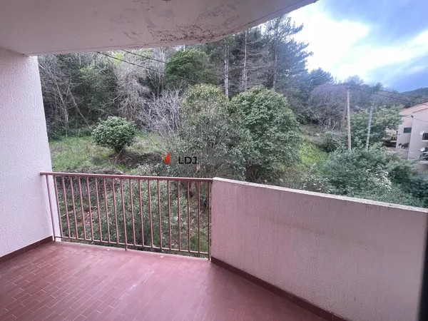 Studio meublé avec balcon et garage