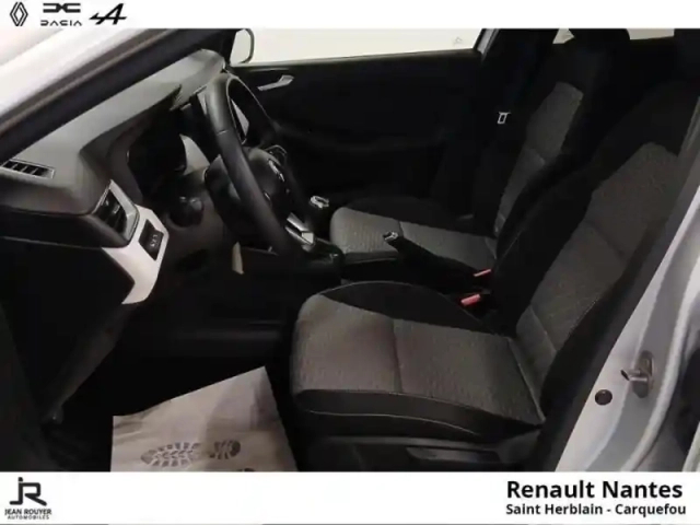 Renault Clio 1.0 tce 90ch evolution — photo 3