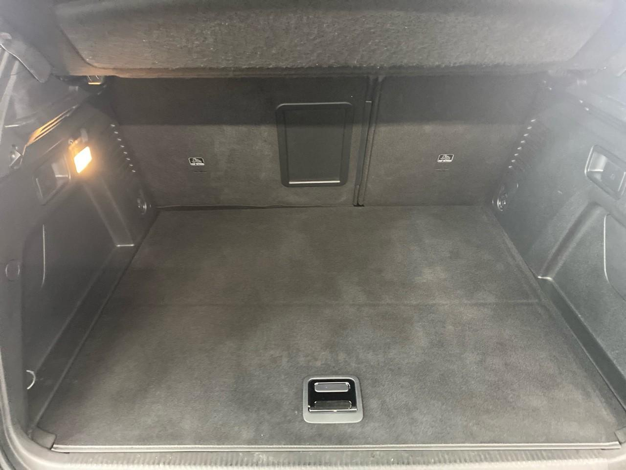 Peugeot 3008 hybrid 225 e-eat8 gt pack — photo 14