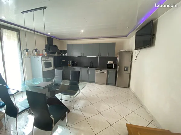 Maison de ville de 5 pièces 130 m2 Habitable garage terrasse