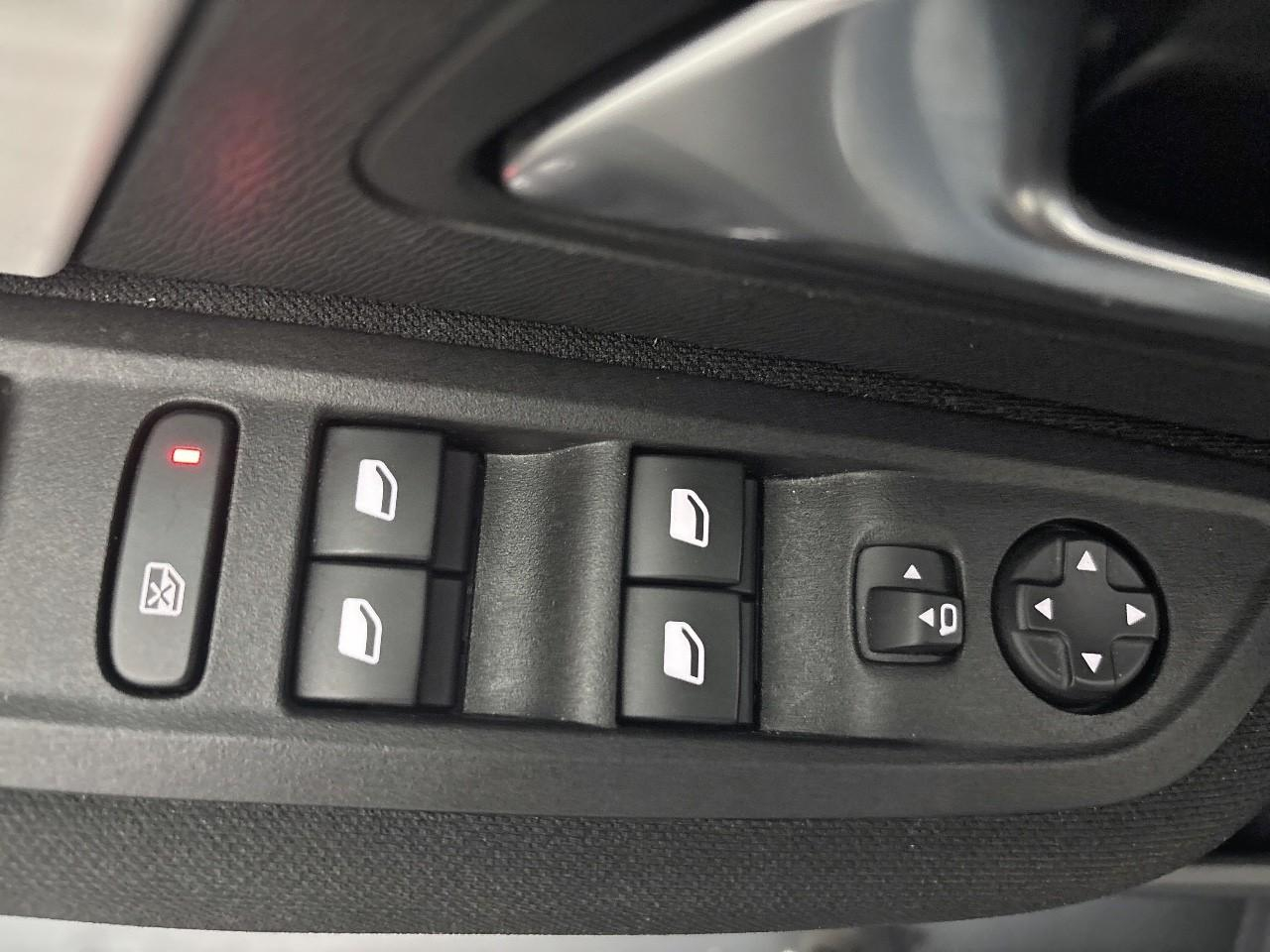 Citroën C4 hybride 136 e-dcs6 plus — photo 26