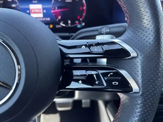 Mercedes Gla 200 d amg line — photo 17