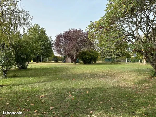 Terrain 356 m² Montbazon